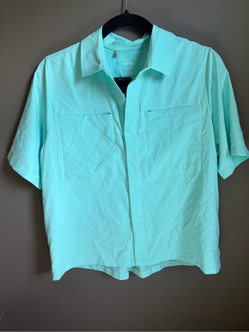 NWT Women’s Under Armour Short Sleeve Performance Button Down Shirt